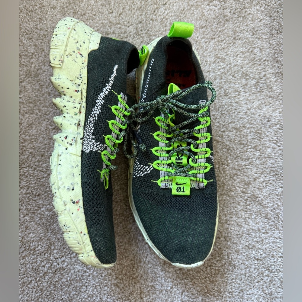 Nike Black and Green Sneakers